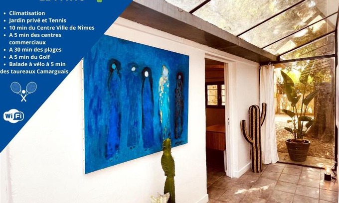 Costieres House | Le patio, jardin privatif, tennis