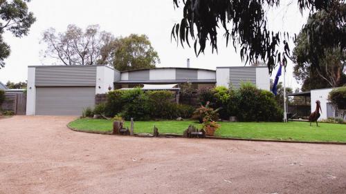 Metung House | Le Pelican