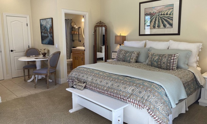 Paso Robles Ski Chalet | Le Petit Chalet of Paso Robles