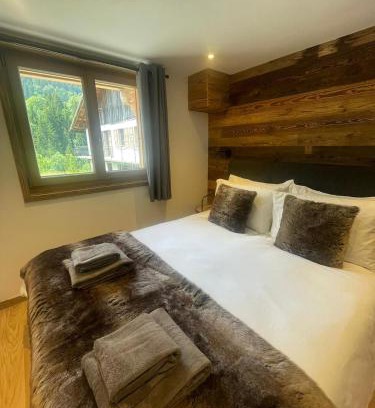 Morzine Apartment | Le Petit Cham - Cosy and Stylist with Balcony View