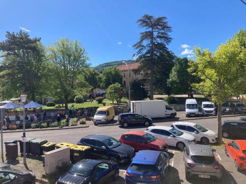 Apt Apartment | LE PETIT HERMITAGE