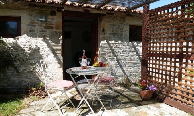 Chaunay Cottage | Le Petit Paradis