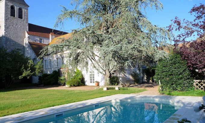 Cosne-Cours-sur-Loire House | Le Prieuré Saint Agnan