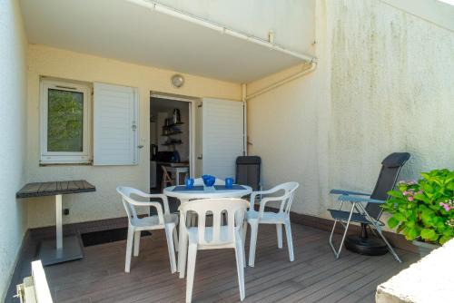 Saint-Nic Apartment | Le Ptit Loup de Mer - Appt proche plage terrasse