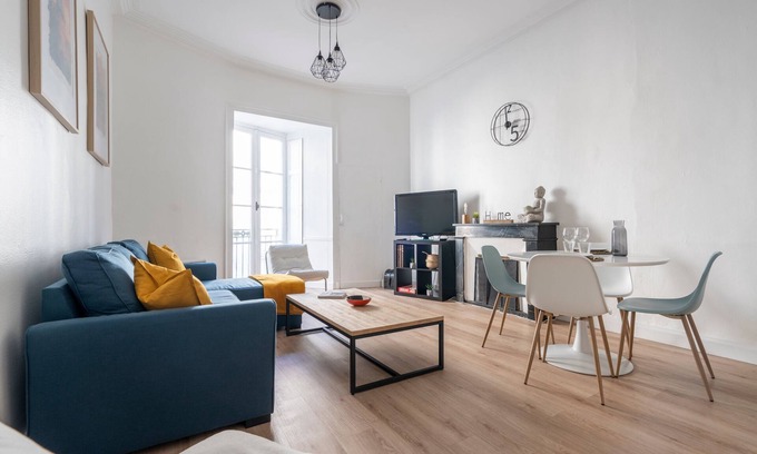 Graslin - Commerce Apartment | Le Puits d'Argent - Spacieux T2 au Coeur de Nantes