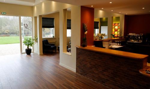 Dampmart Hotel | Le Quincangrogne