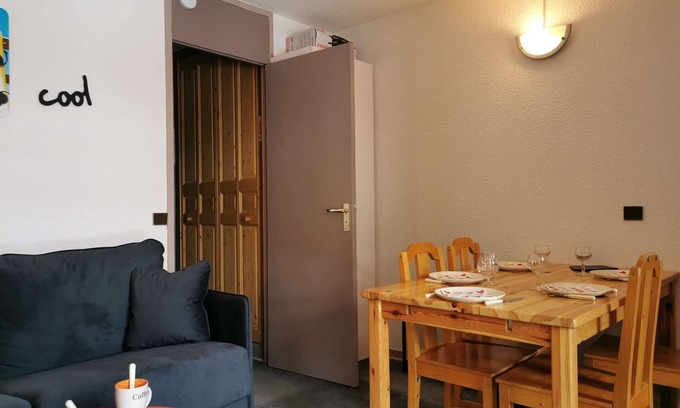 Les Avanchers-Valmorel Apartment | Le Riondet 5 - Charming 2-room apartment with a direct access to the slopes and a view of the.
