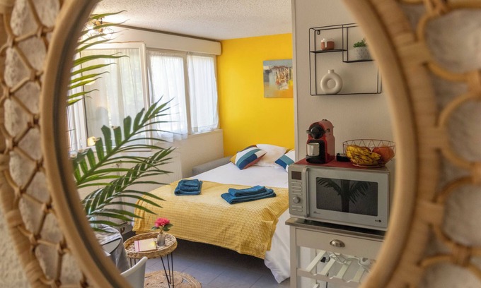 Albi Apartment | Le Rochegude,Park view - Parking - Railway station