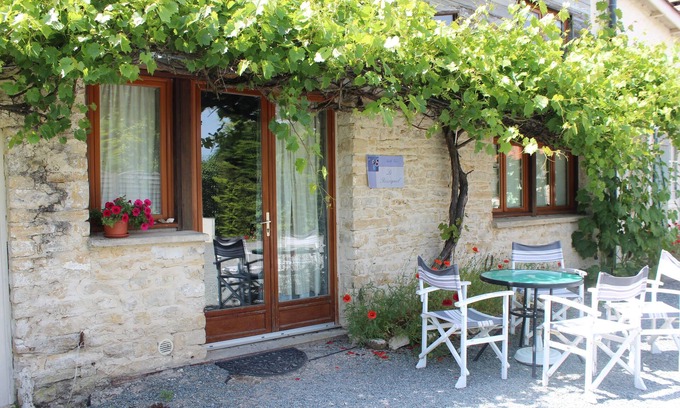 Puyravault Cottage | 'Le Rossignol' - Three bedroom stone cottage - Marais Poitevin