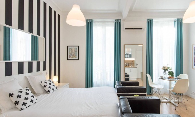 Jean-Medecin Apartment | Le Studio Graphite – Welkeys