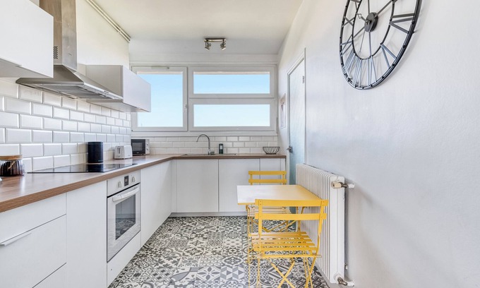 Saint-Jacques - Nazareth Apartment | Le Super 8 - Free Parking, Balcony, 100m²,Wi-Fi