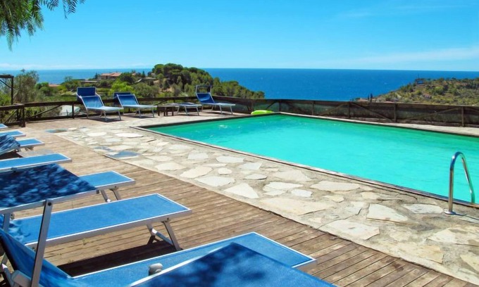 San Lorenzo al Mare House | Le Terrazze del Geco Bungalow A (SLR300) by Interhome