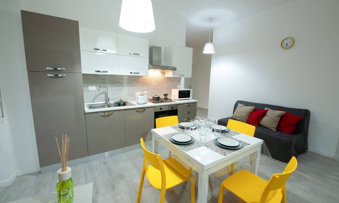 Albenga Apartment | Le Torri - Large apartment for 2-6 people