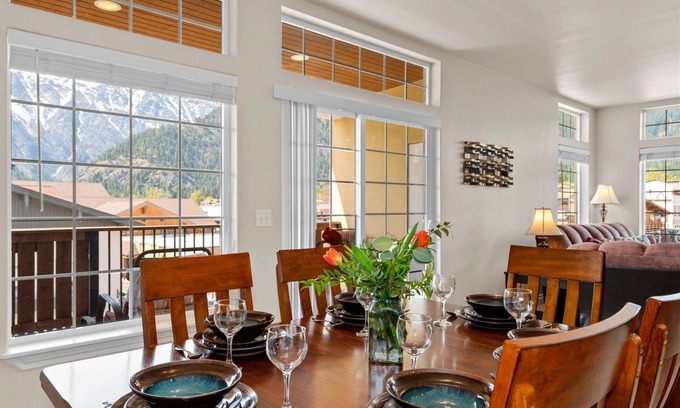 Leavenworth Condo | Leavenworth Nest - Well Appointed Town Condo