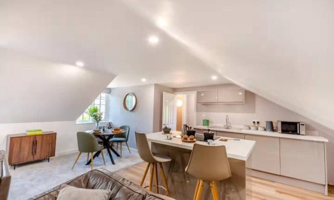 Fourstones Near Bentham Apartment | Leck Beck Loft one bed luxury apartment, private garden, dining area & Hot Tub.