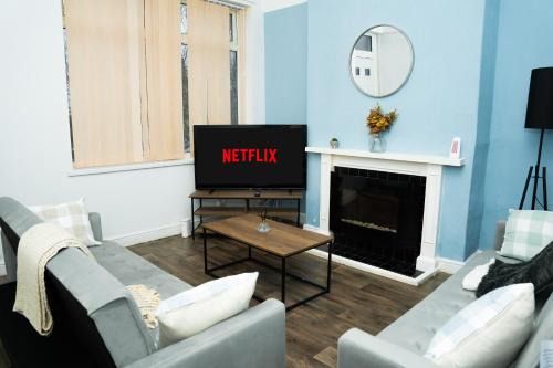 Leeds Apartment | Leeds Large Townhouse Retreat Close to The City