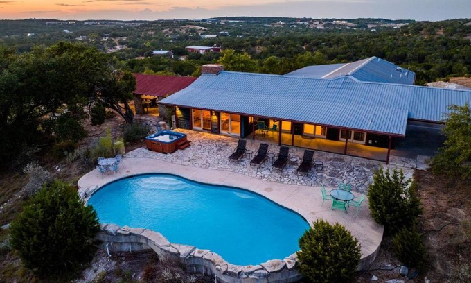 Dripping Springs House | Legendary 3 Bedroom Estate with Pool & Hot Tub!