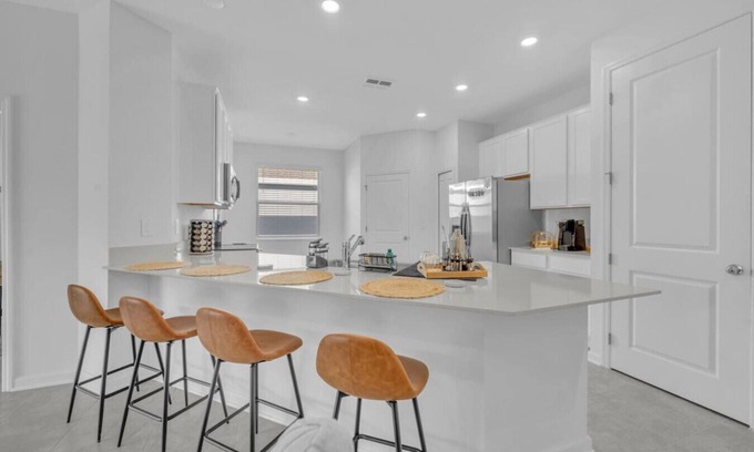 Winter Haven Apartment | LegoRetreat- Game Room/Legoland/Peppa Pig/Dinning