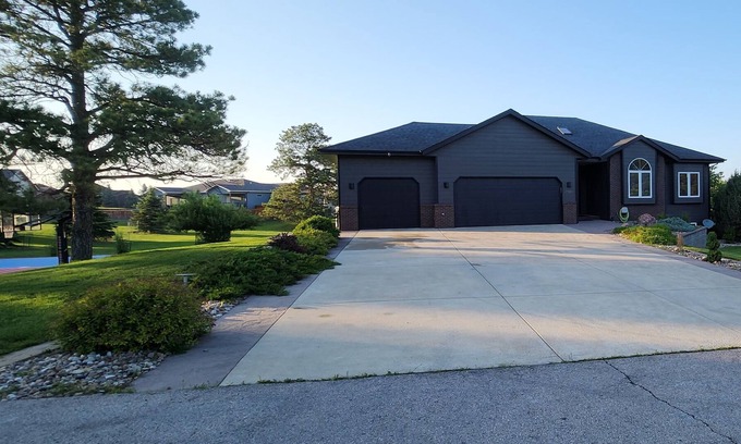 Summerset House | "Leisure Luxor II"