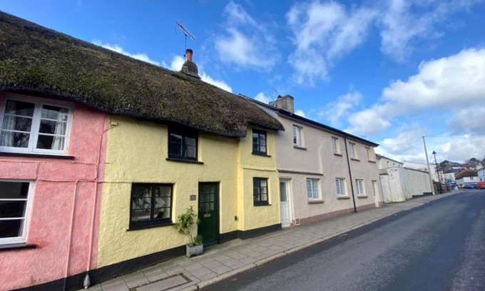 Hatherleigh House | Lemon Cottage
