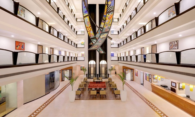 South Tukoganj Hotel | Lemon Tree Hotel, Indore