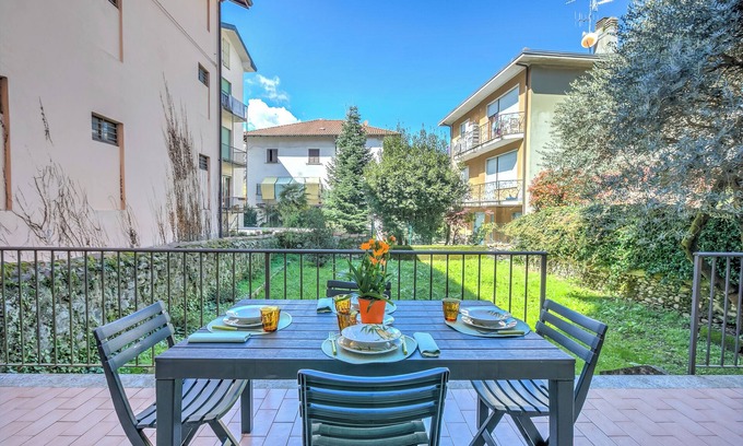 Stresa Apartment | Leonardo House Garden Stresa Center