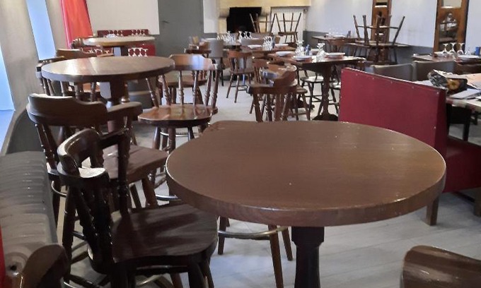 Chenay Hotel | Les 3 Pigeons