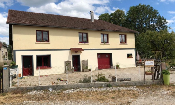 Saffloz House | Les 3Crokignols, maison d’hôte familiale.