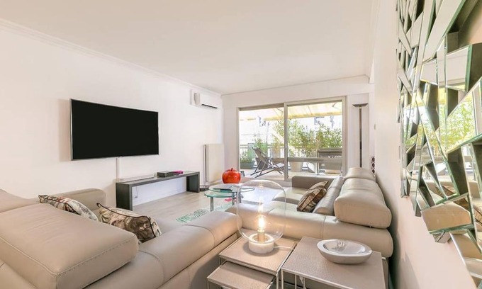 Old Town Apartment | Les Bambous