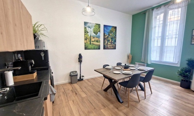 Faubourg Apartment | Les Calquières,1-bedroom apartment,Historic Center
