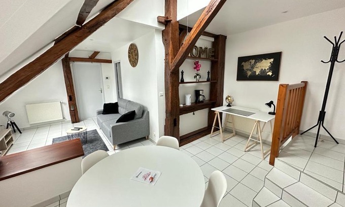Bavans Apartment | Les cerisiers
