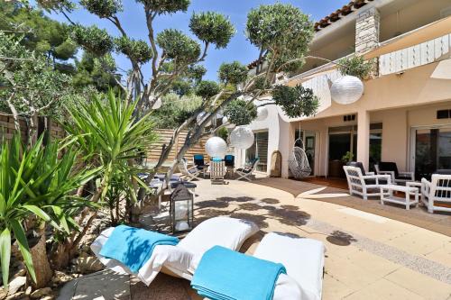 Carry-le-Rouet Bed & Breakfast | Les Chambres d'Hôtes du Grand Mornas