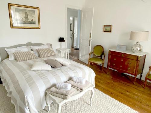 Le Chesnay Bed & Breakfast | Les Chambres de LOUIS