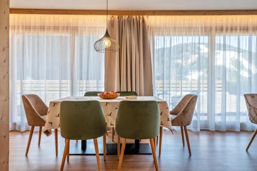 Mareo Apartment | Les Ciases Chalets Dolomites Apt 1
