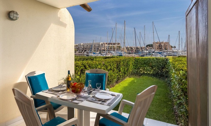 Port Cogolin Apartment | Les Deux voiles by Interhome