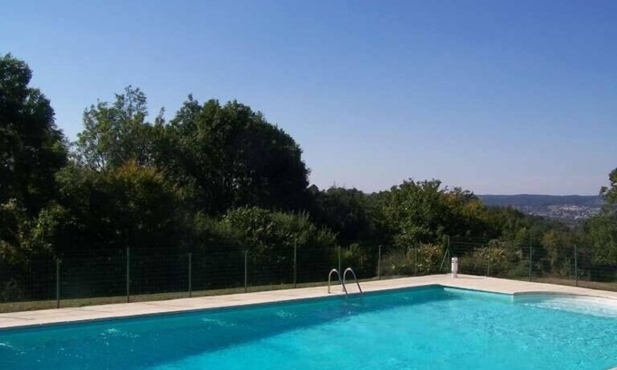 Grignols House | Les Hirondelles charming gîte in Périgord, max 8 pers with swimming pool in a quiet area