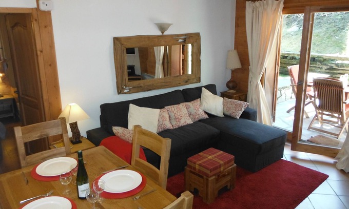Les Houches Apartment | Les Houches, groundfloor 2 bed apt, approx 100m to lifts, south facing terrace.