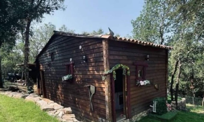 Tourves Ski Chalet | Les Jardins D'isa Gîte à la Ferme