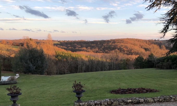 Saint-Paul-d'Espis House | Les matins Rubis, Secret Garden Suite, charming guest room reference