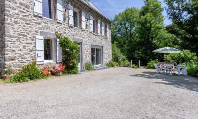 Gratot House | Les Oiseaux by Interhome