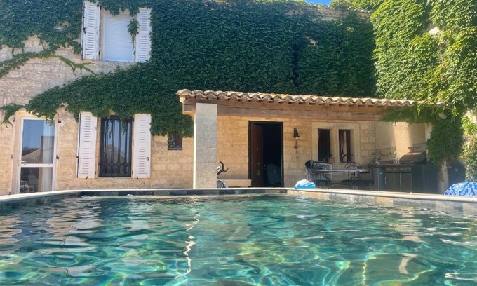 Vauvert House | Les Olivades