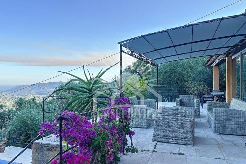 Grasse Villa | LES OLIVIERS Villa for 6 By Sunset