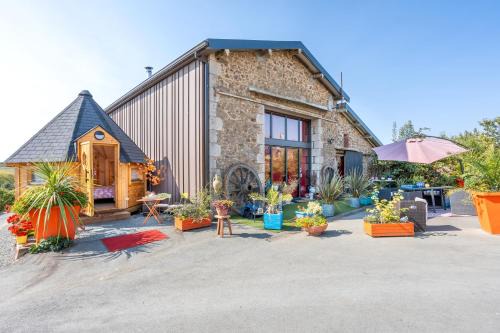 Saint-Michel-Mont-Mercure Bed & Breakfast | Les Philous Gourmands