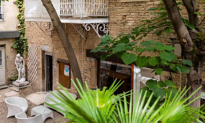 Beaune City Centre Hotel | Les Remparts Hôtels et Demeures Historiques