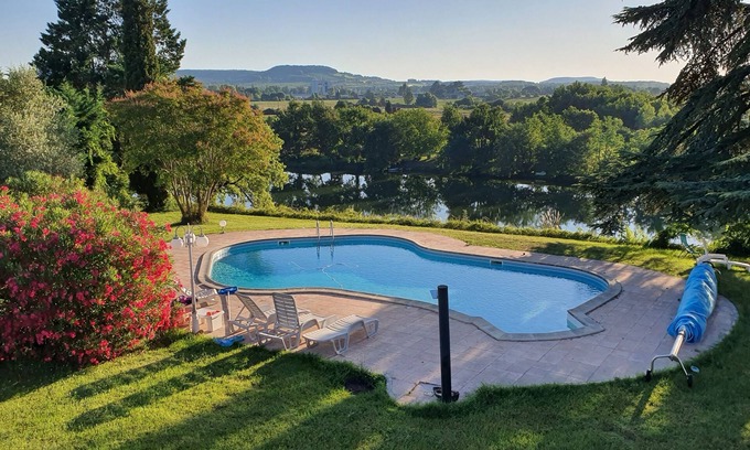 Villeneuve-sur-Lot House | Les Rives du Lot - Piscine au bord du fleuve
