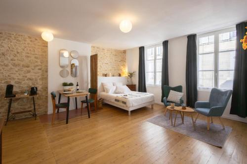 Rochefort Apartment | Les Studios Paultrimoine