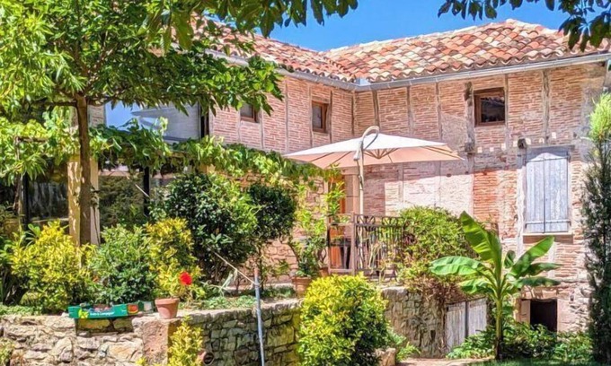 Montrosier House | Les Terrasses de Bordes