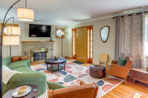 Tiffin House | Less Than 1 Mi to Dtwn Tiffin Home with Outdoor Space!