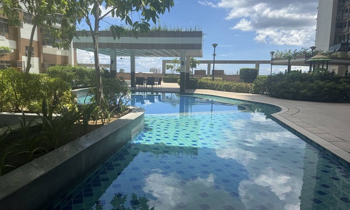 Pasay Condo | Levi & Moon's Chill with beautiful view