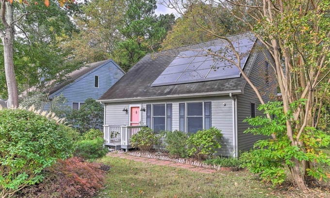 Rehoboth Beach Cottage | Lewes Cottage w/Pool Access: 10 Mi to Beach!